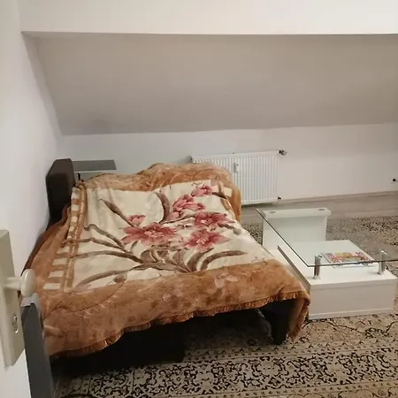 Dachgeschoss Zimmer zum ausruhen Erftstadt